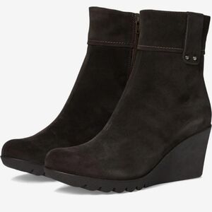 La Canadienne Begonia Wedge Ankle Boots